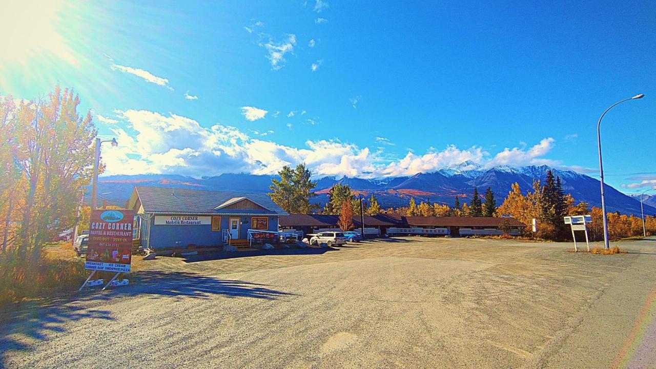 Cozy Corner Motel & Restaurant Гейнс-Джанкшен Екстер'єр фото