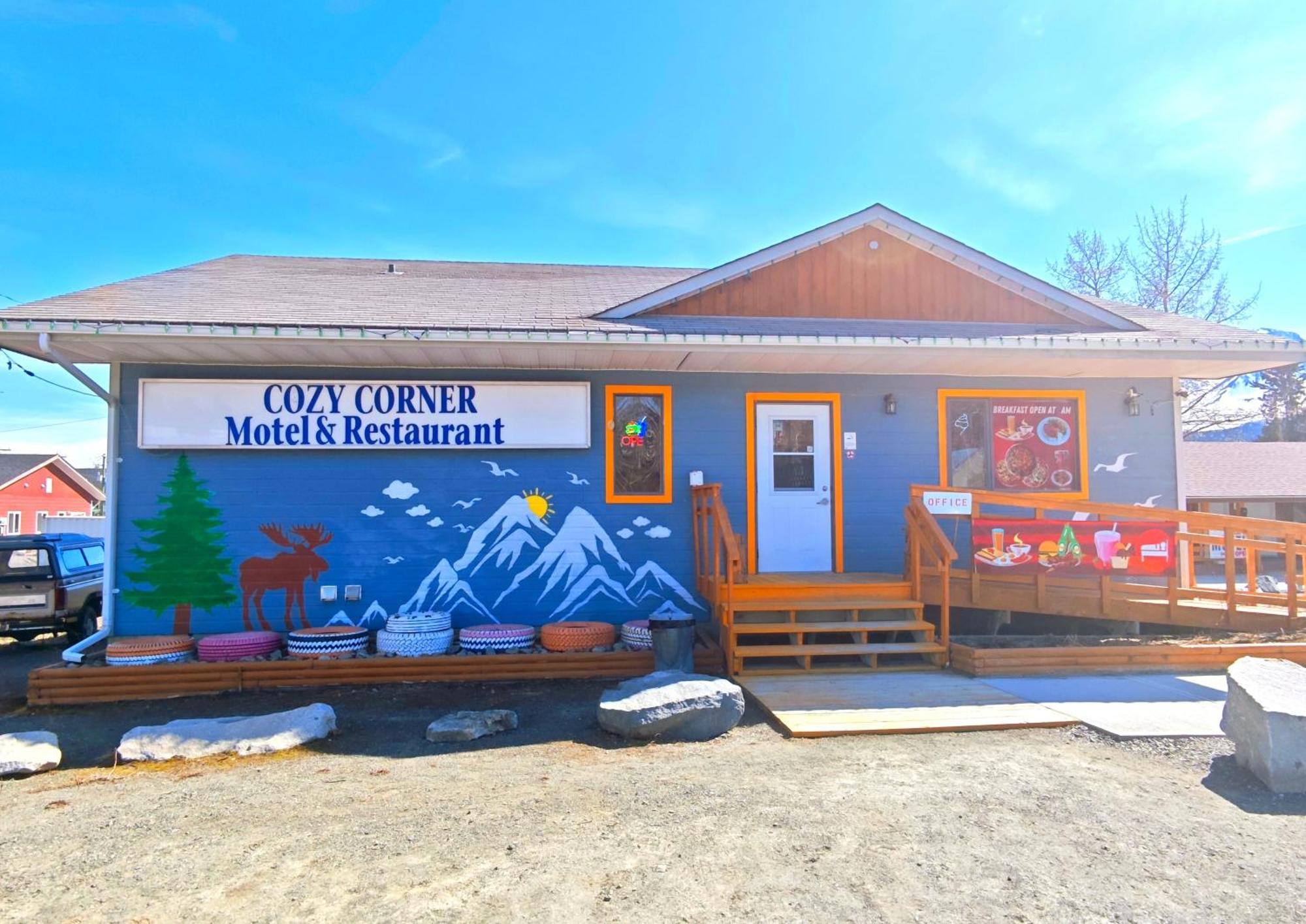 Cozy Corner Motel & Restaurant Гейнс-Джанкшен Екстер'єр фото