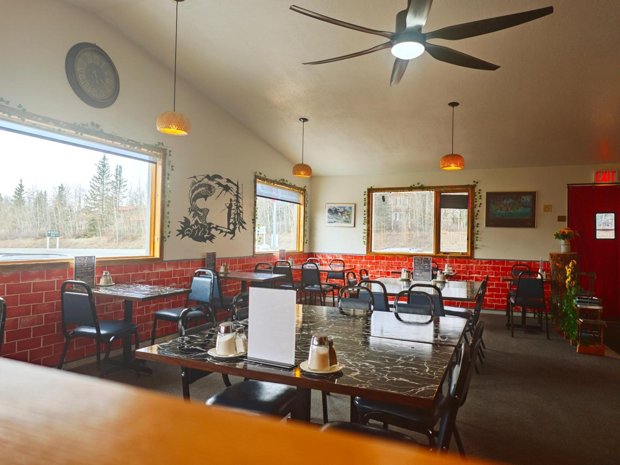 Cozy Corner Motel & Restaurant Гейнс-Джанкшен Екстер'єр фото